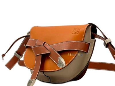ZHenskaya-sumka-LOEWE-crossbody-korichnevogo-tsveta-glavn